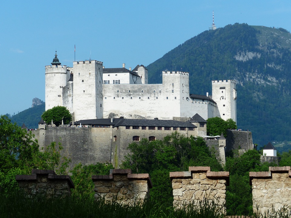 hohensalzburg-fortress-117321_960_720-1